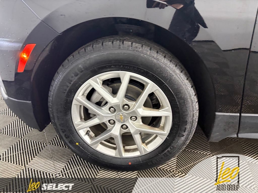Used 2024 Chevrolet Equinox LT FWD image 24