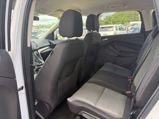 Used 2016 Ford Escape SE FWD image 19
