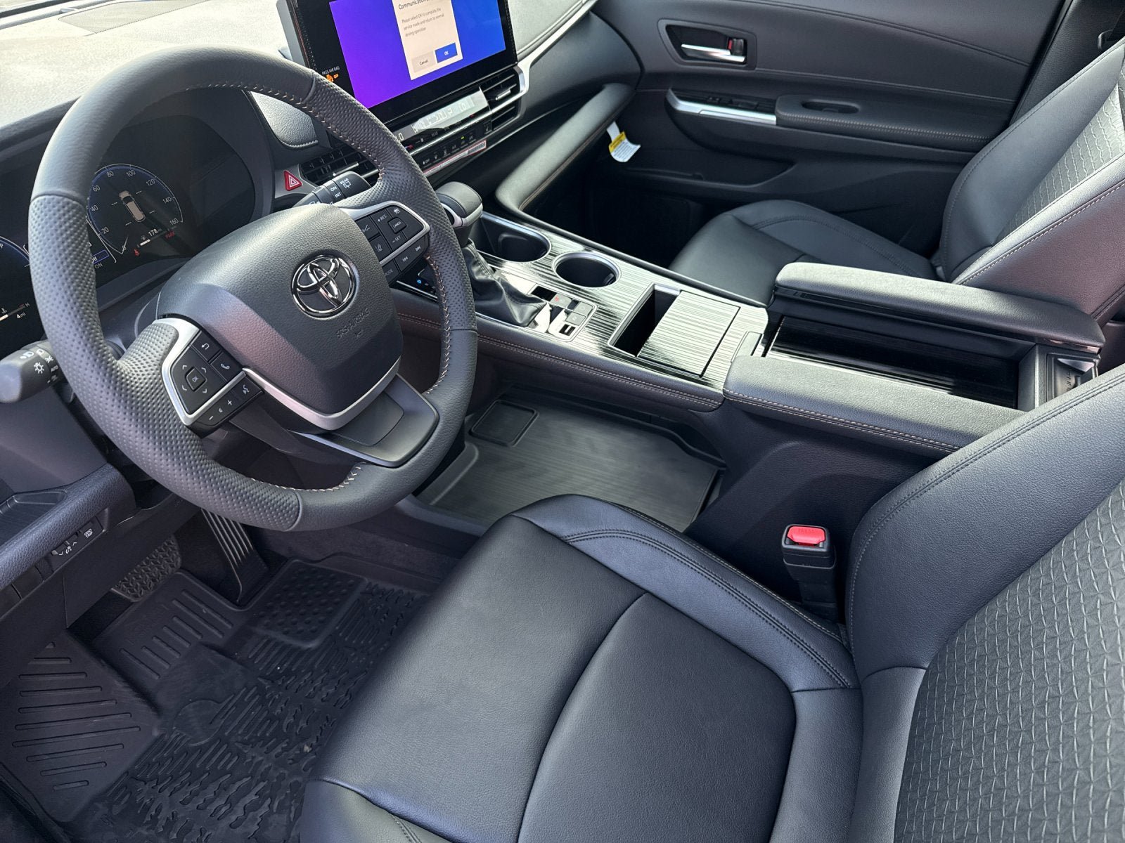 New 2026 Toyota Sienna XLE Woodland Edition AWD/4WD image 12