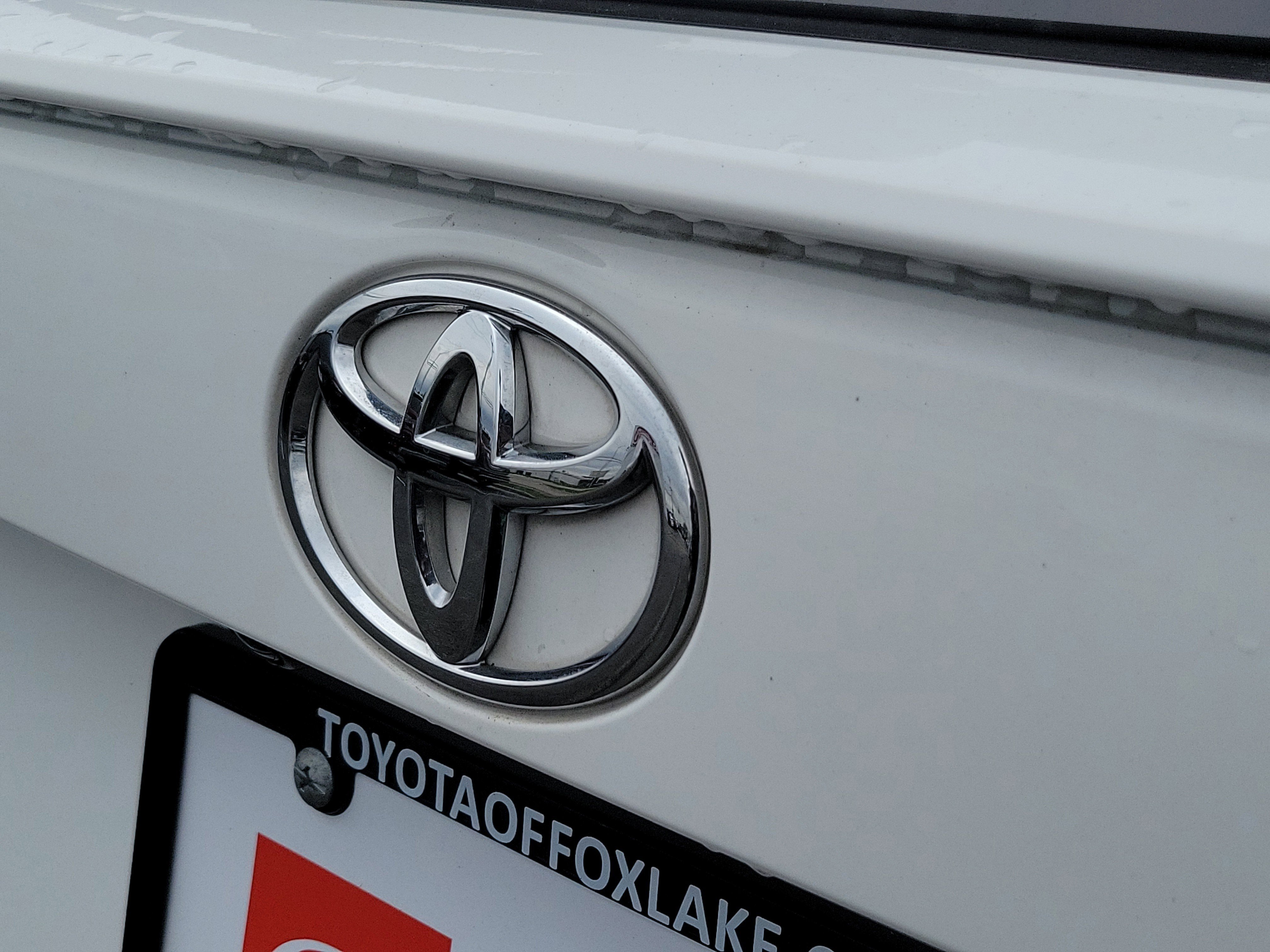 Used 2022 Toyota RAV4 XLE image 6