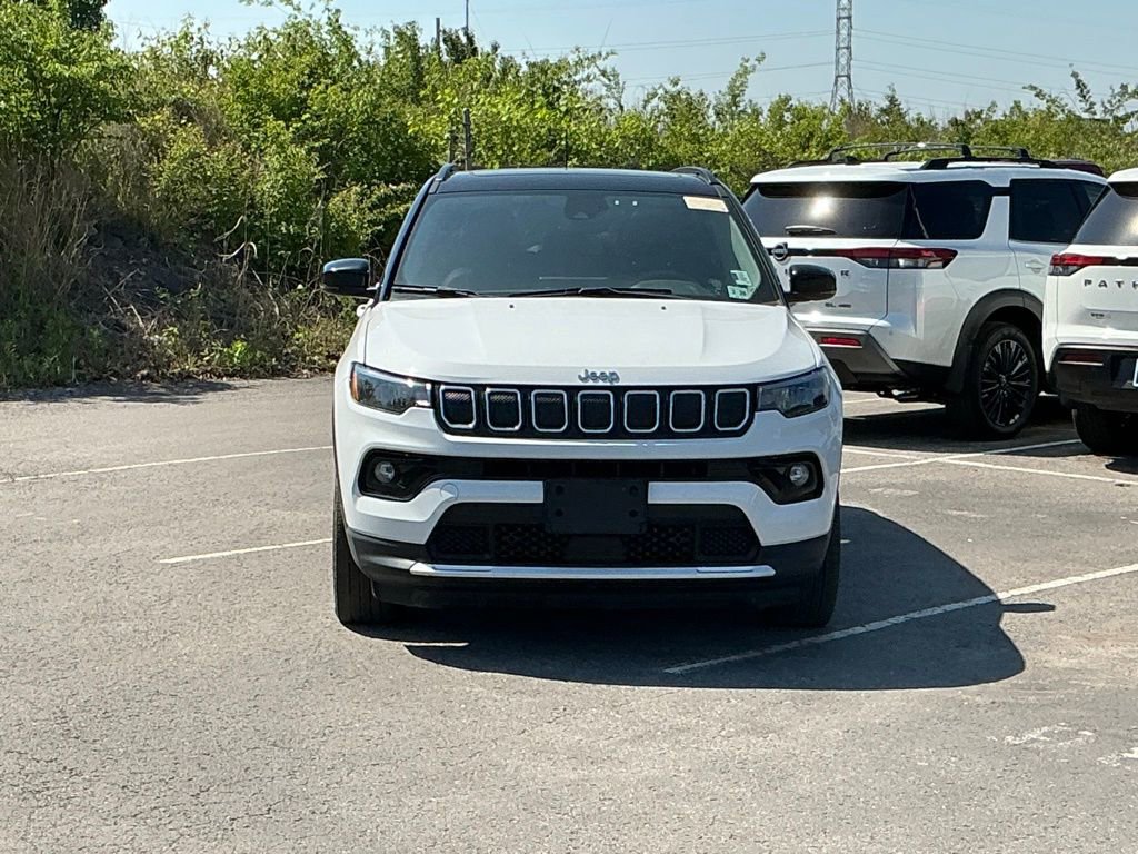 Used 2022 Jeep Compass Limited w/ Sun and Sound Group AWD/4WD image 10