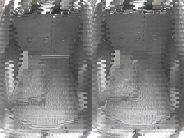 Used 2025 Ford Escape Platinum image 6