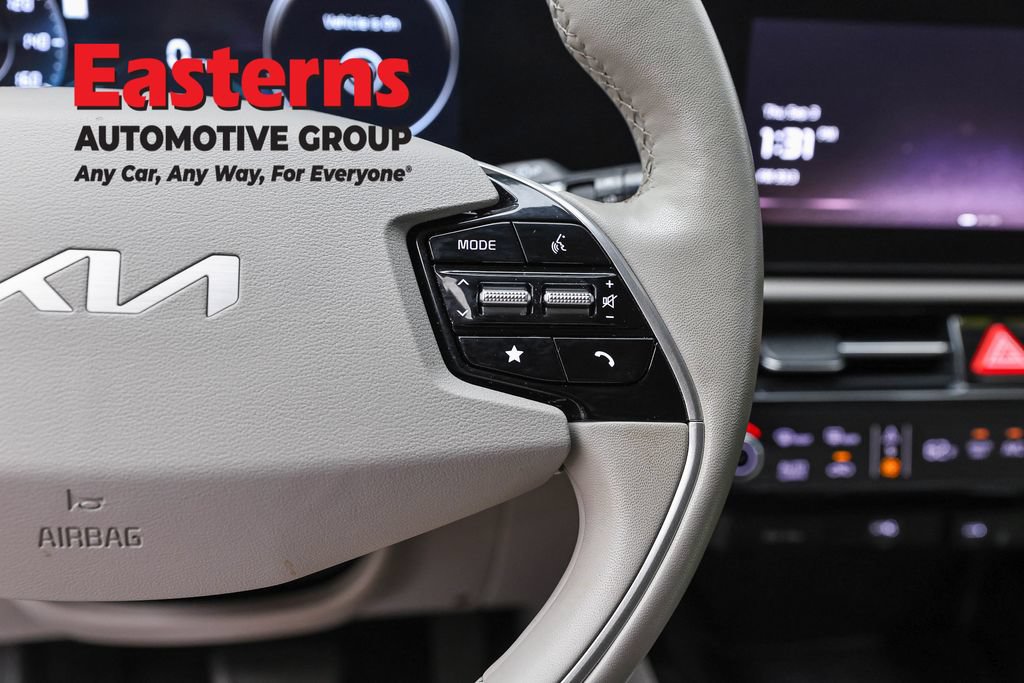 Used 2023 Kia Niro Wind w/ Wind Preserve Package FWD image 16