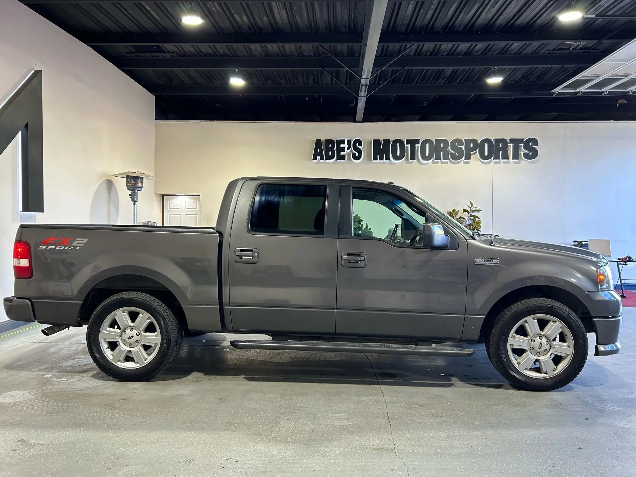 Used 2007 Ford F150 XLT RWD image 4