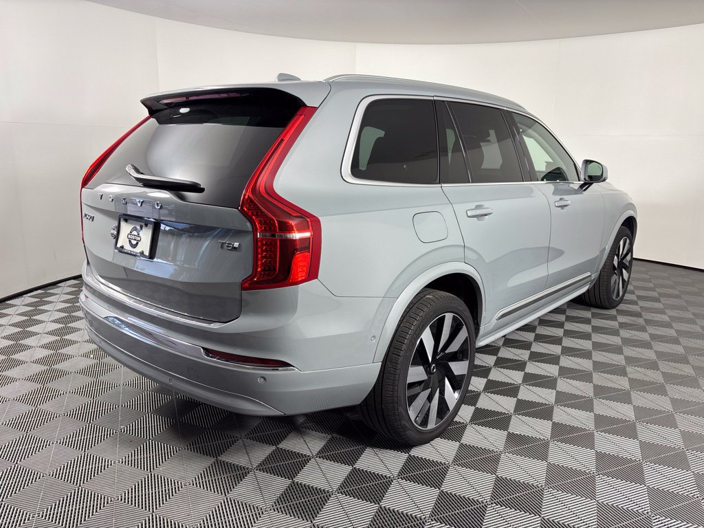 Certified 2025 Volvo XC90 T8 Plus w/ Protection Package AWD/4WD image 9