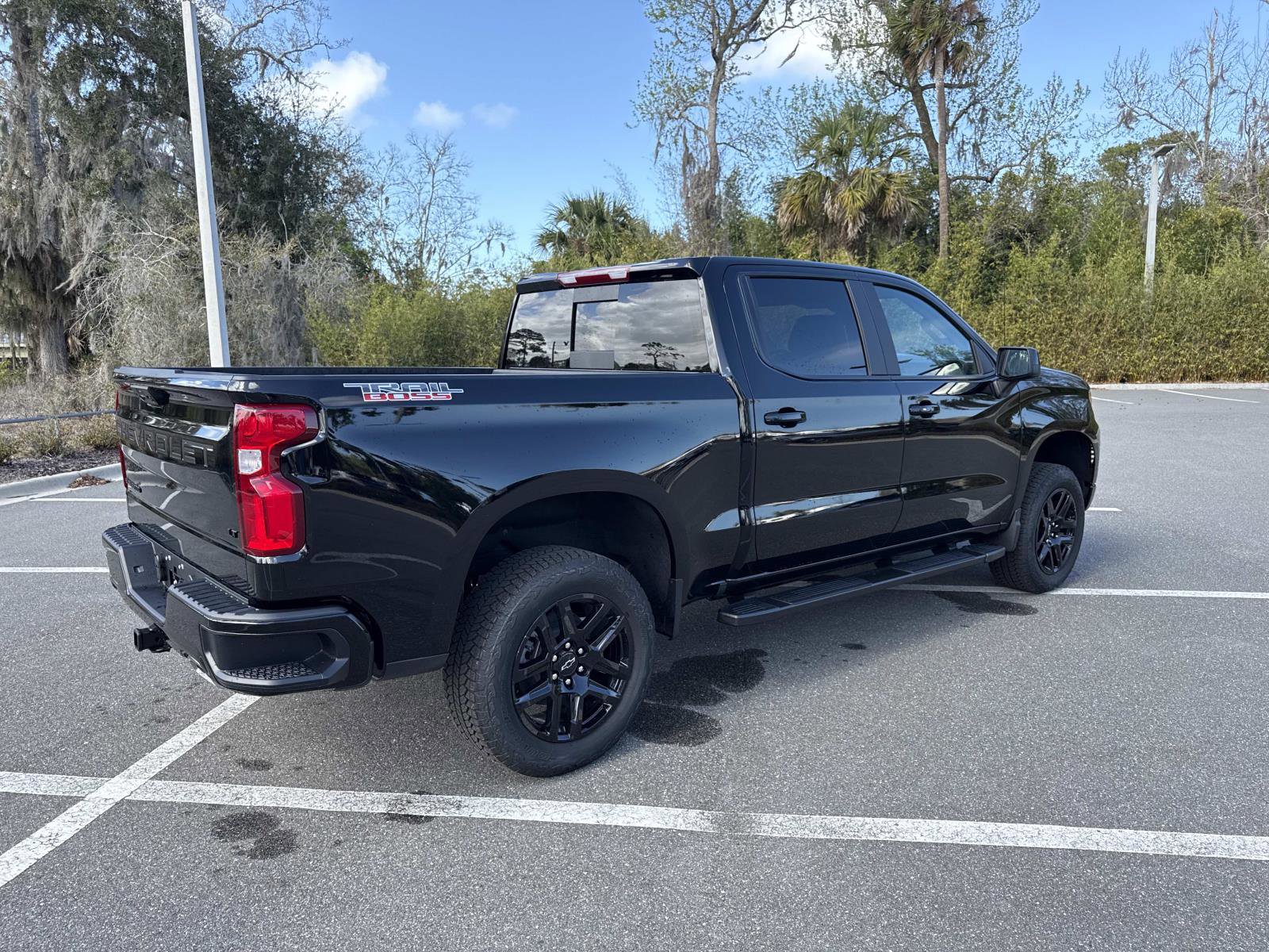 New 2026 Chevrolet Silverado 1500 LT Trail Boss w/ Convenience Package II image 3