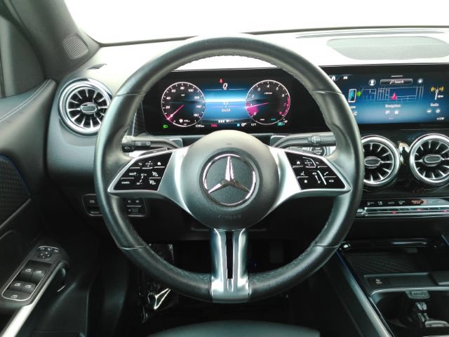 Used 2024 Mercedes-Benz GLB 250 w/ Exclusive Package image 34