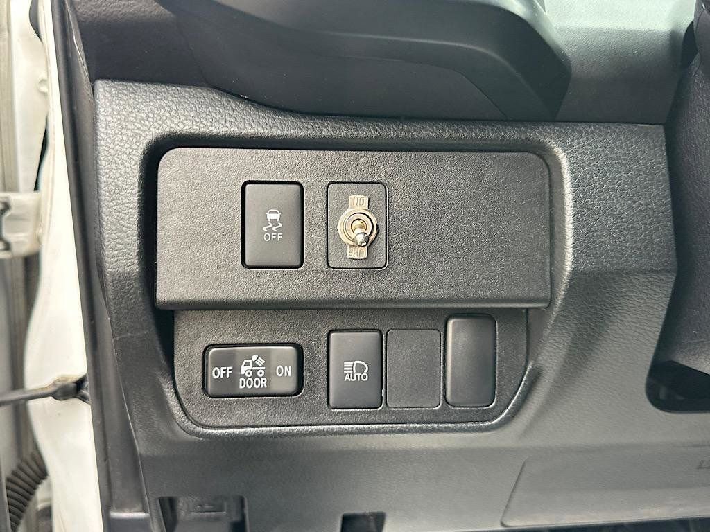 Certified 2021 Toyota Tacoma SR image 25