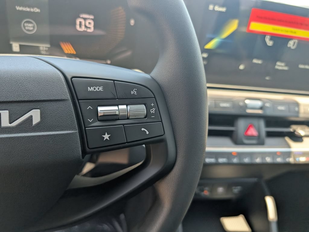 New 2026 Kia K4 FWD image 17