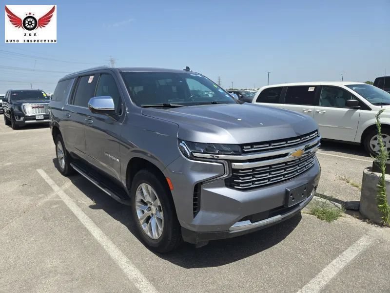 Used 2021 Chevrolet Suburban Premier w/ Premium Package AWD/4WD image 2