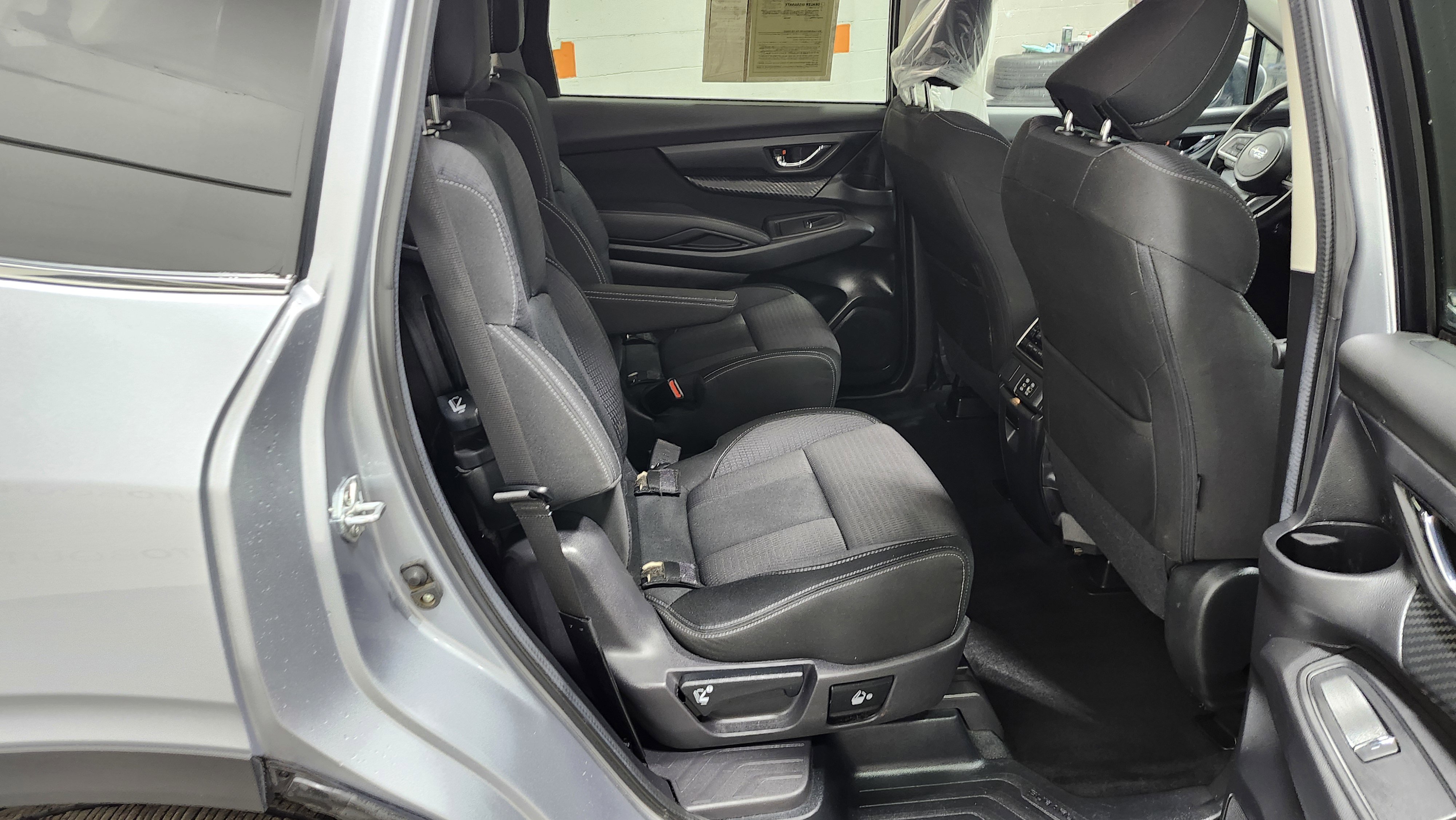 Used 2025 Subaru Ascent Premium image 17