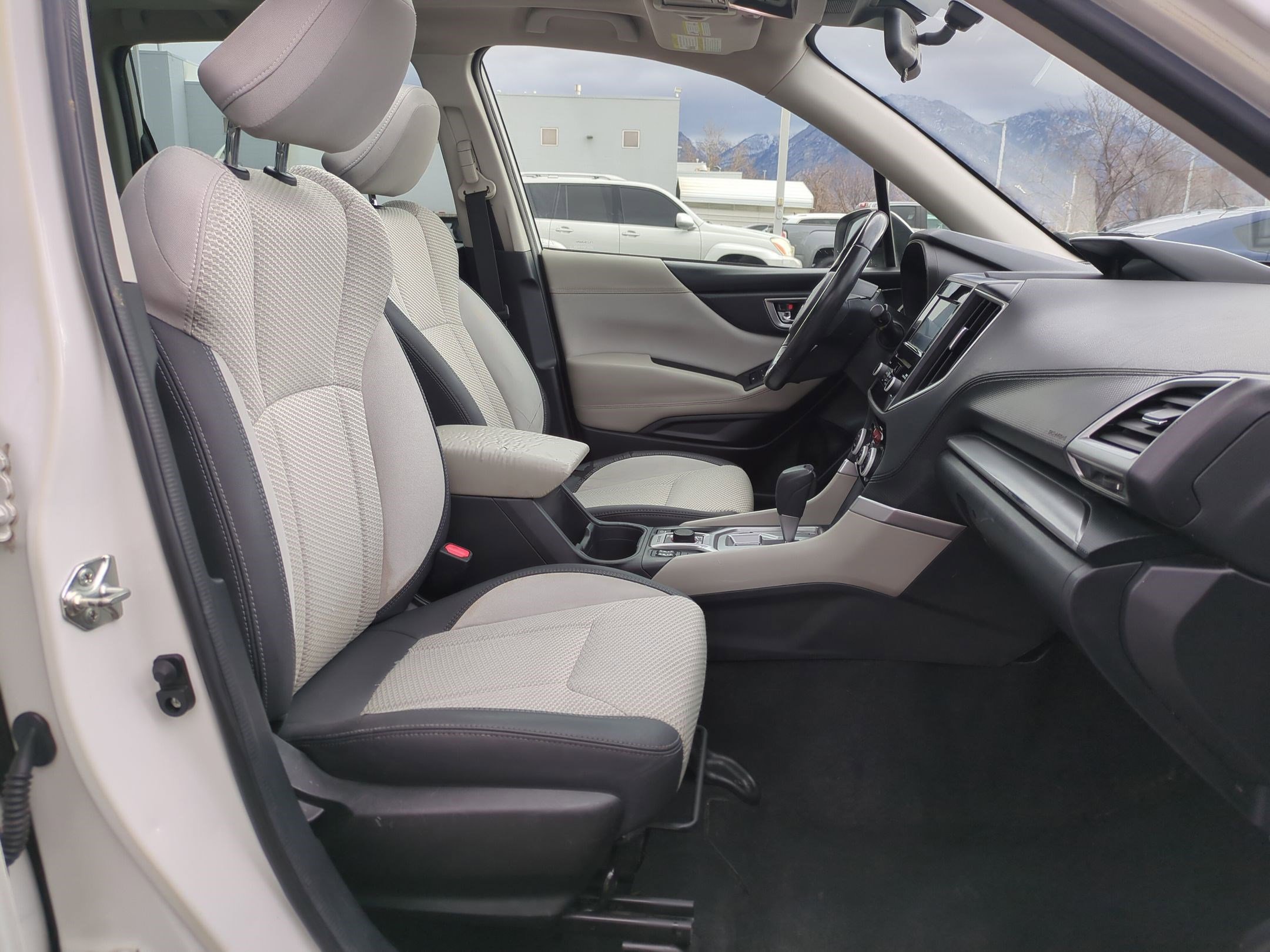 Used 2022 Subaru Forester Premium image 31