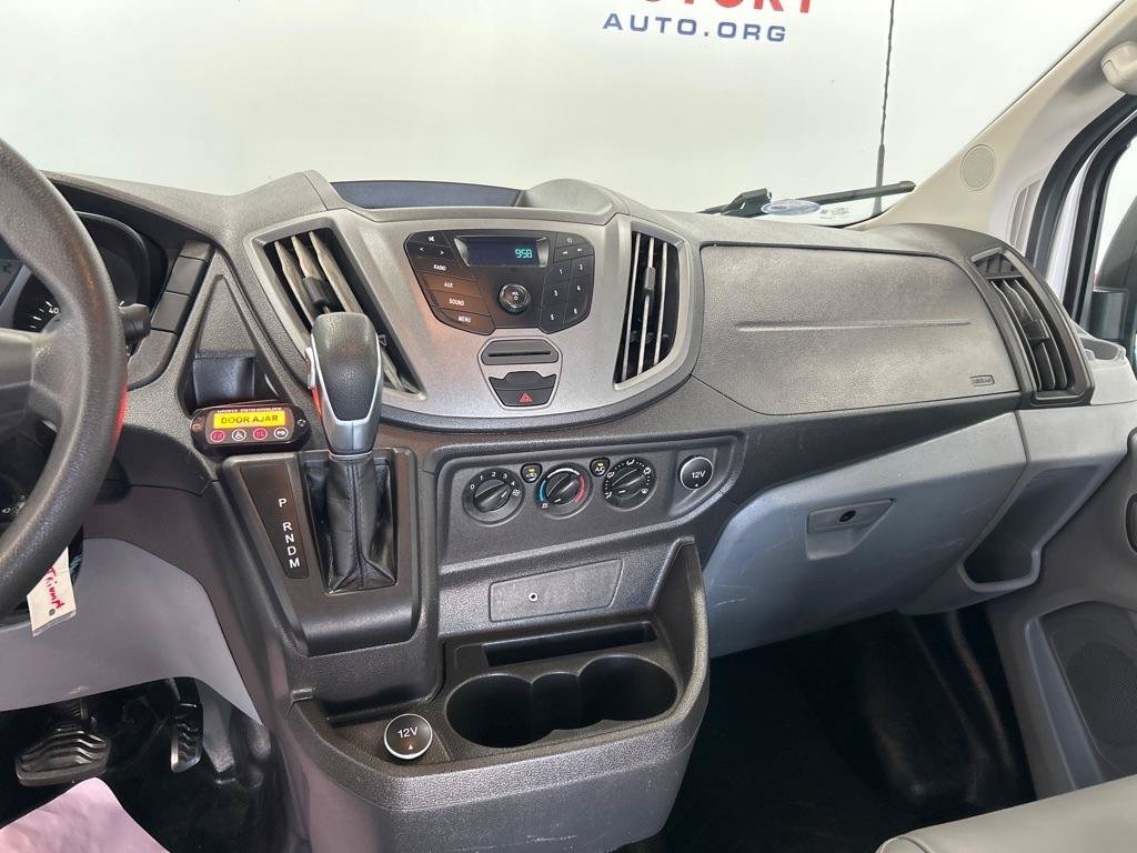 Used 2018 Ford Transit 150 XL RWD image 20
