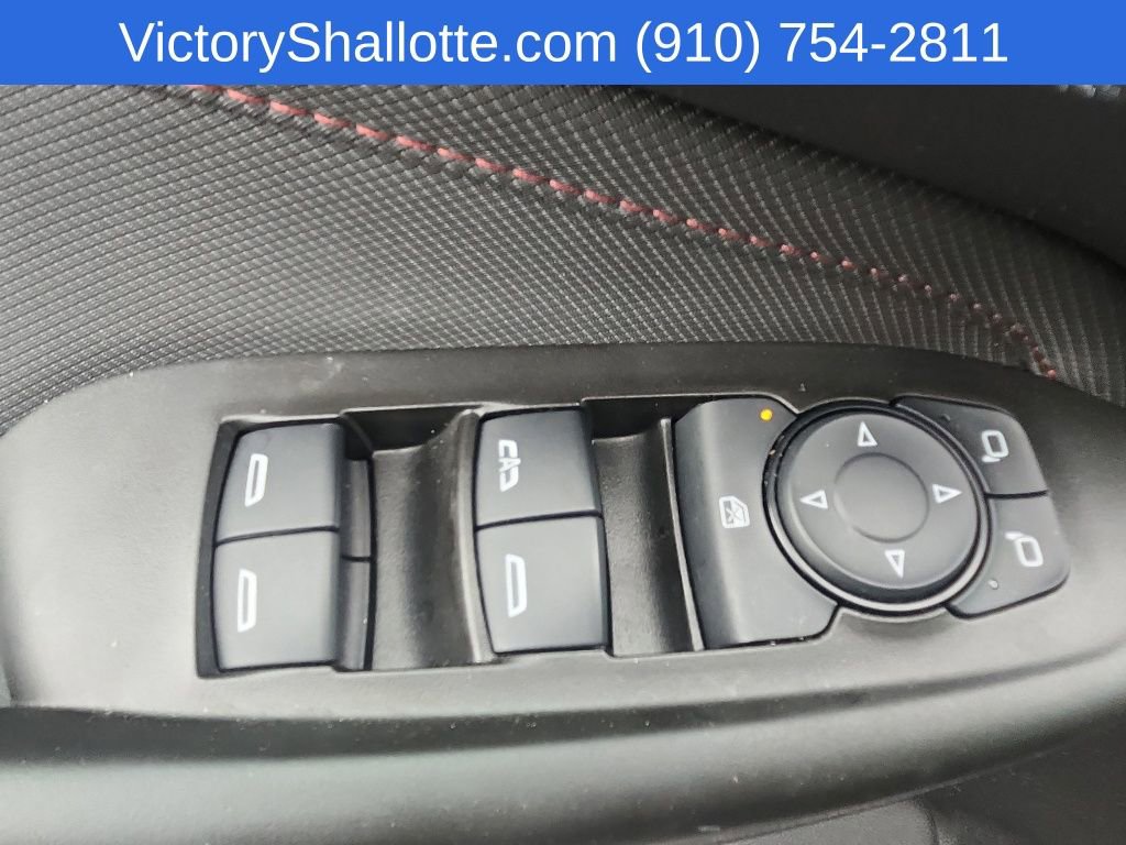 Used 2023 Chevrolet TrailBlazer RS AWD/4WD image 16