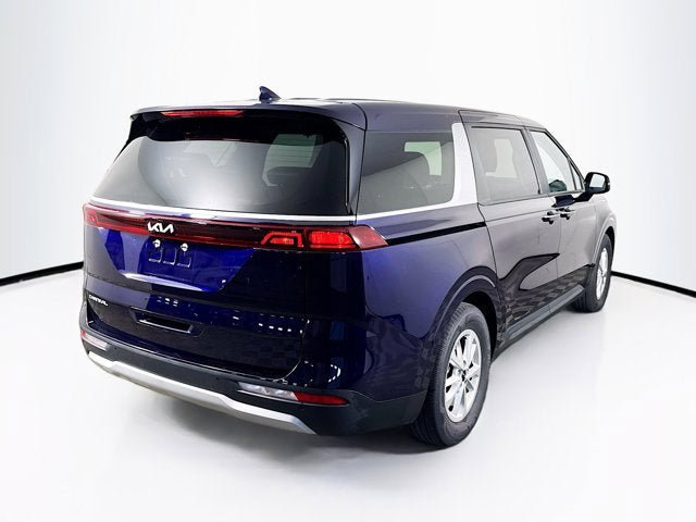 Used 2024 Kia Carnival LX FWD image 5