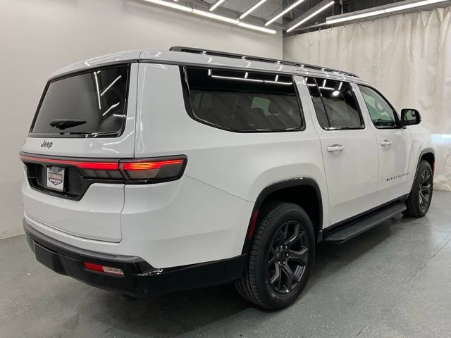 New 2026 Jeep Grand Wagoneer L Limited AWD/4WD image 7
