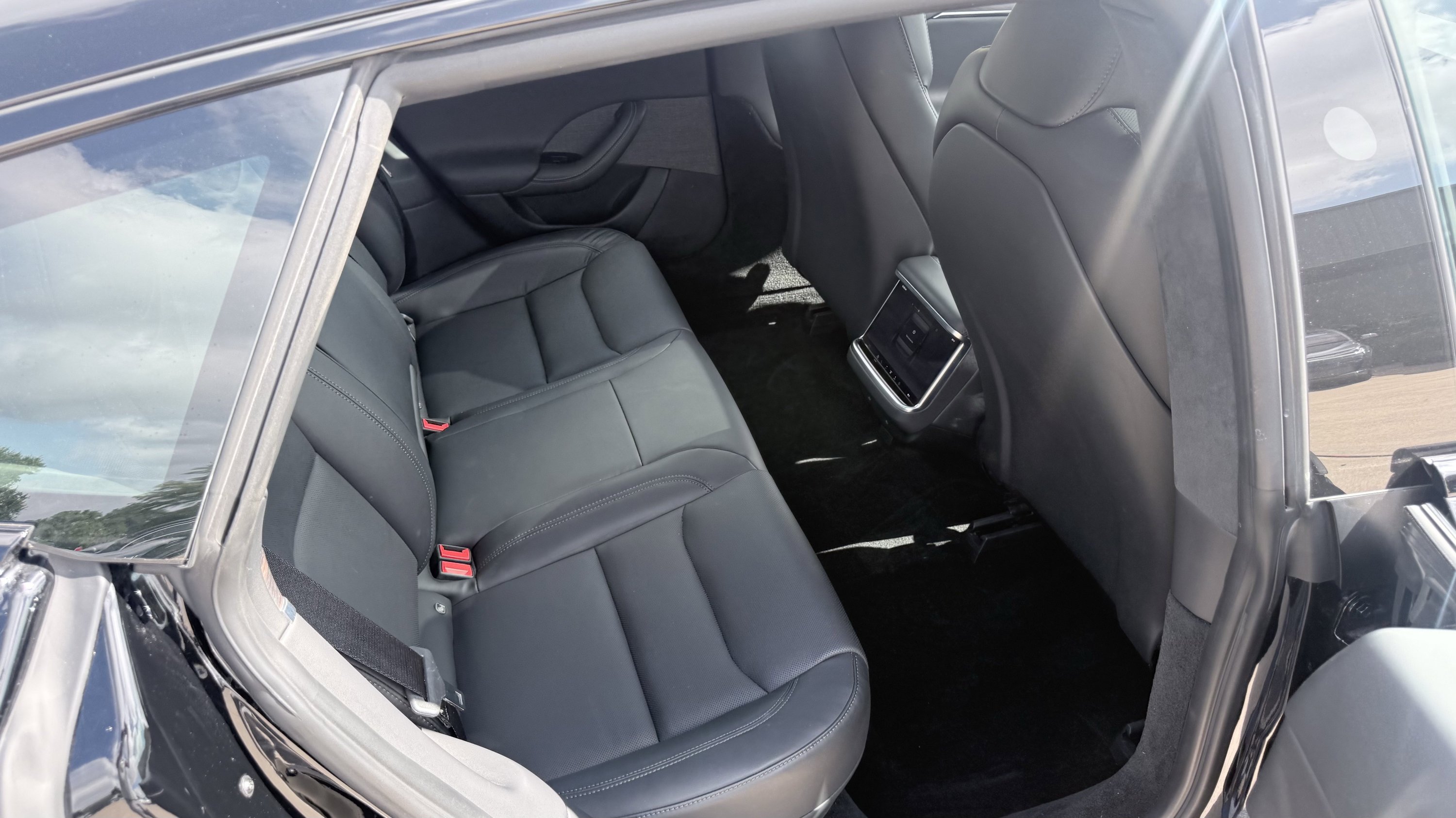 Used 2023 Tesla Model S AWD/4WD image 41