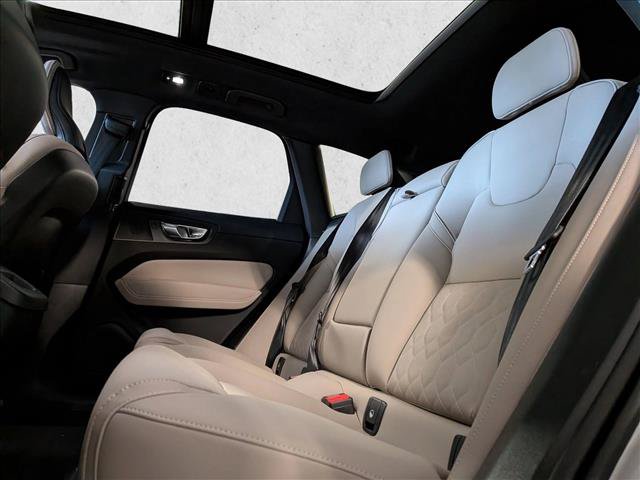 New 2026 Volvo XC60 B5 Plus w/ Climate Package AWD/4WD image 17