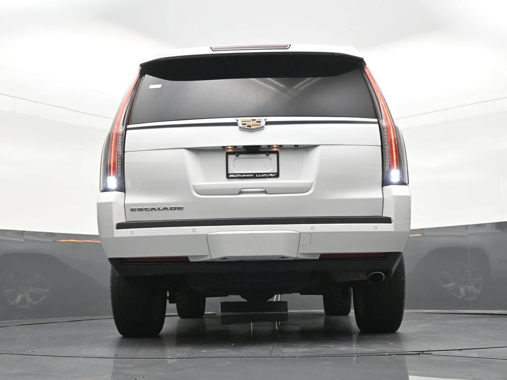 Used 2019 Cadillac Escalade Premium Luxury RWD image 27