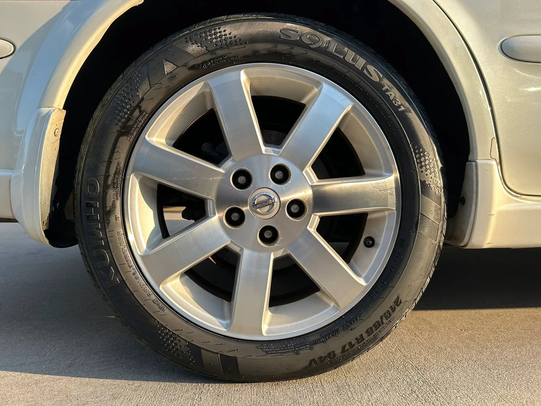 Used 2003 Nissan Maxima GLE w/ (DLX) Meridian Edition Pkg FWD image 30