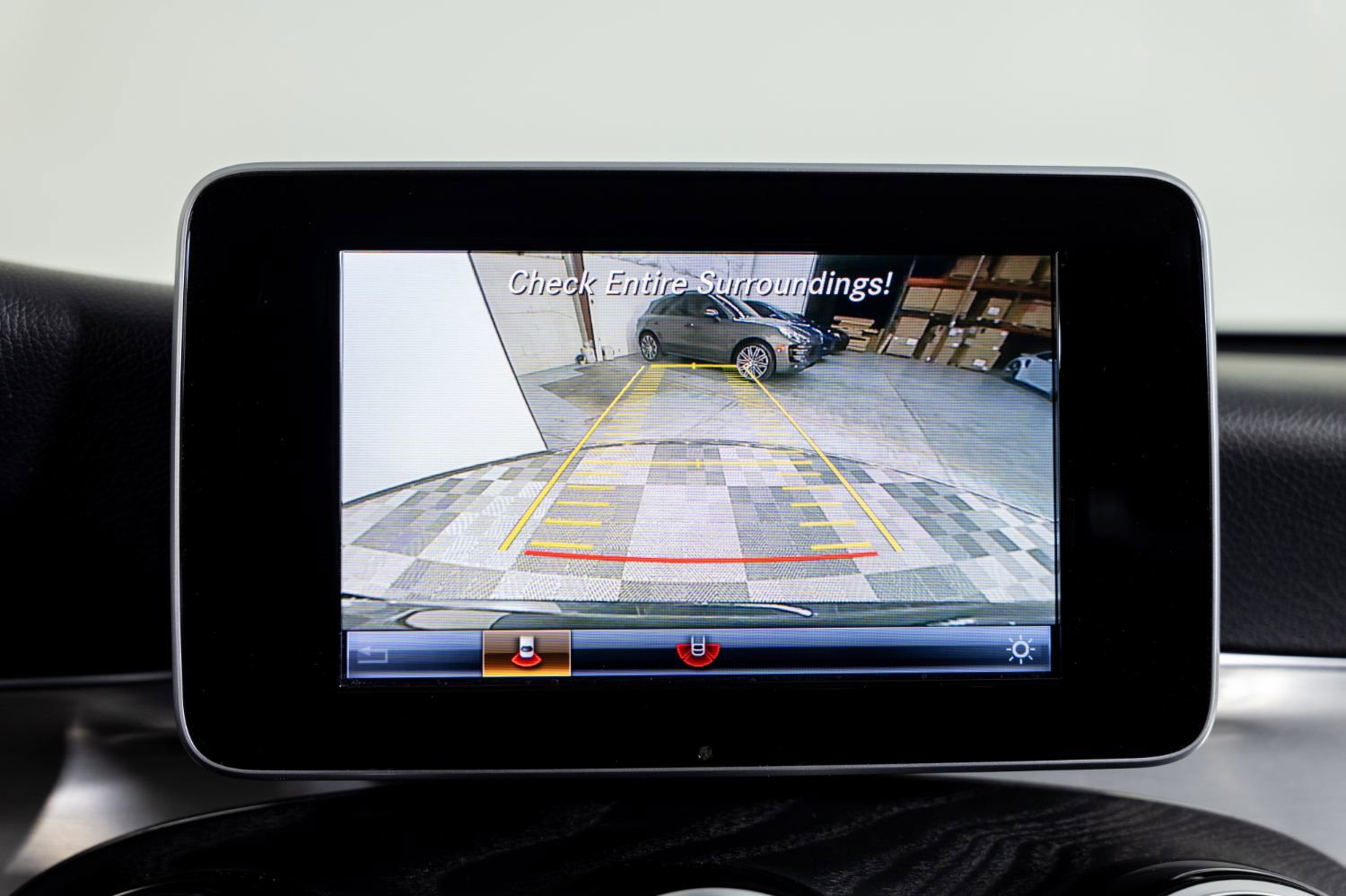 Used 2019 Mercedes-Benz GLC 300 4MATIC w/ Premium Package image 35