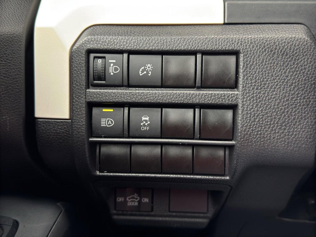 Used 2024 Toyota Tacoma TRD Off-Road image 24