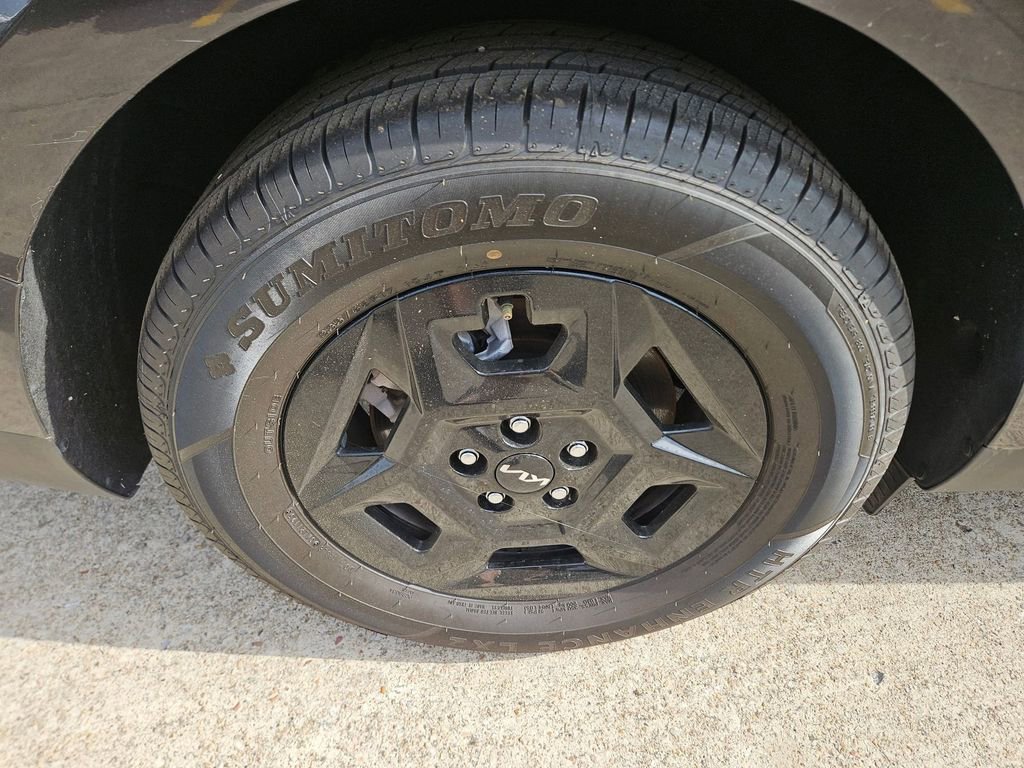 Used 2025 Kia Carnival image 25