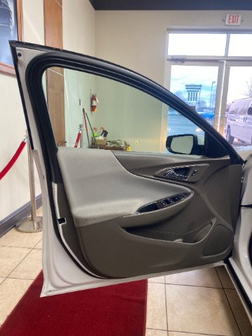 Used 2022 Chevrolet Malibu LT FWD image 14