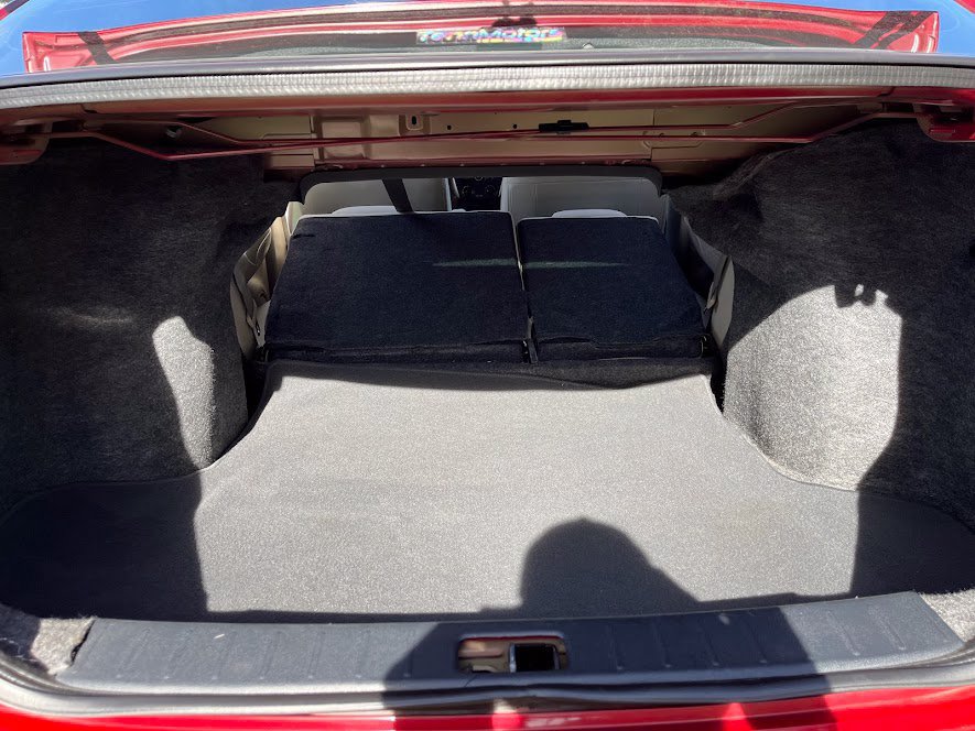 Used 2015 Nissan Versa SV FWD image 38