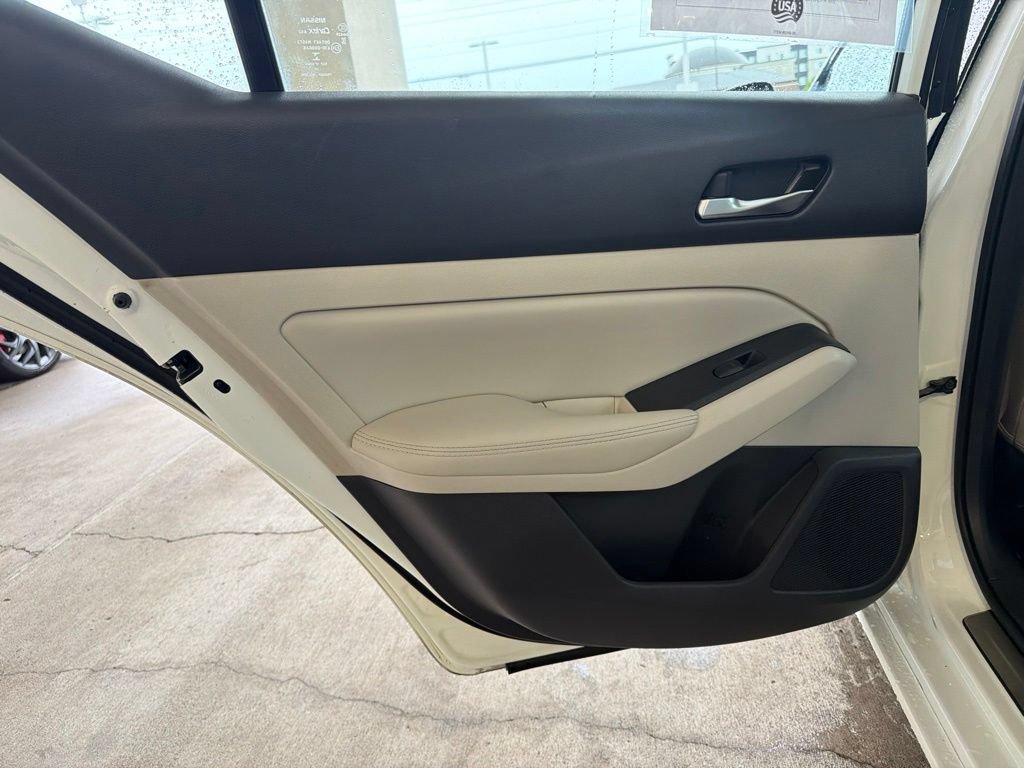 Used 2019 Nissan Altima 2.0 Platinum FWD image 20