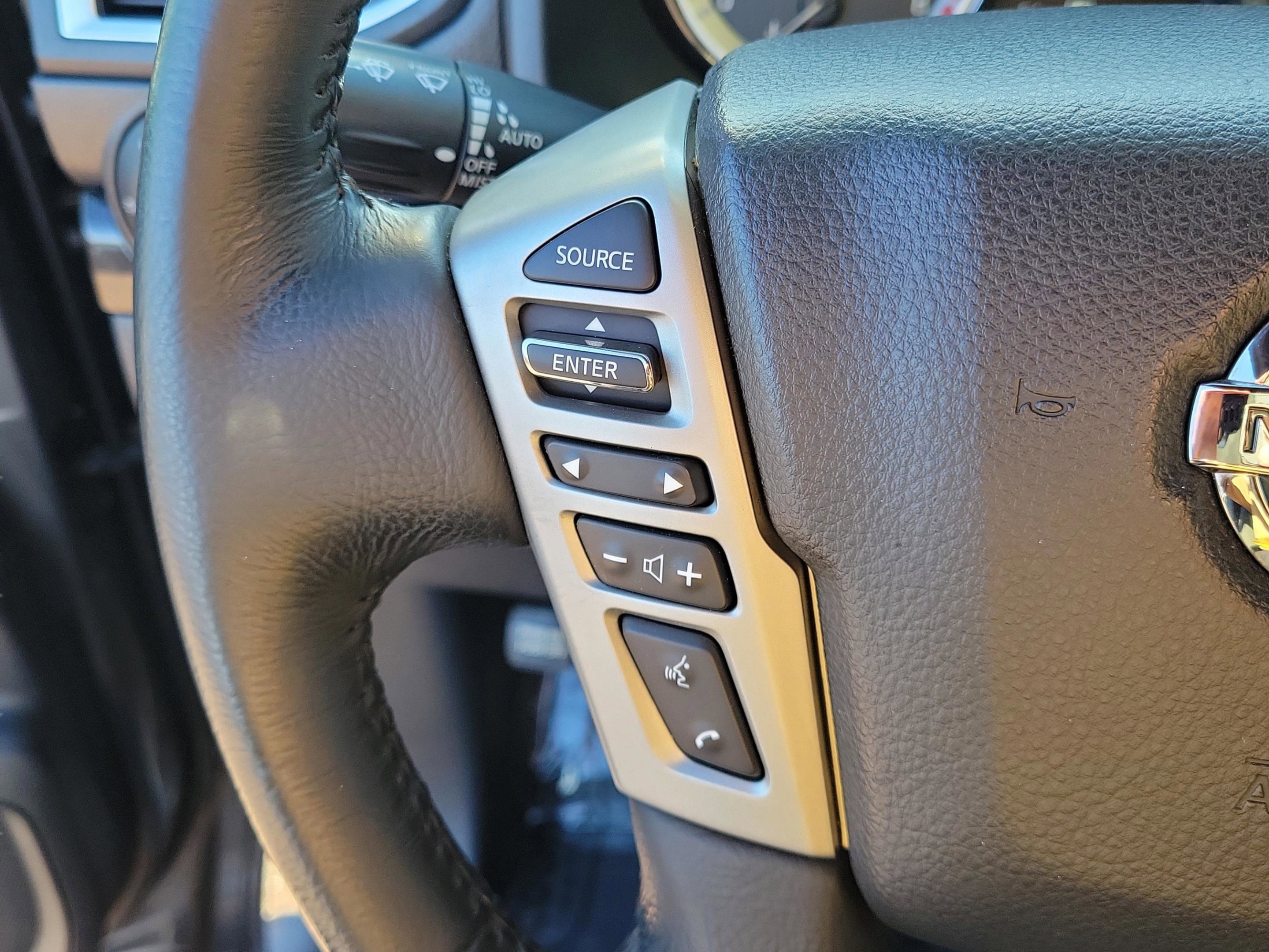 Used 2019 Nissan Titan SV w/ SV Convenience Package image 27