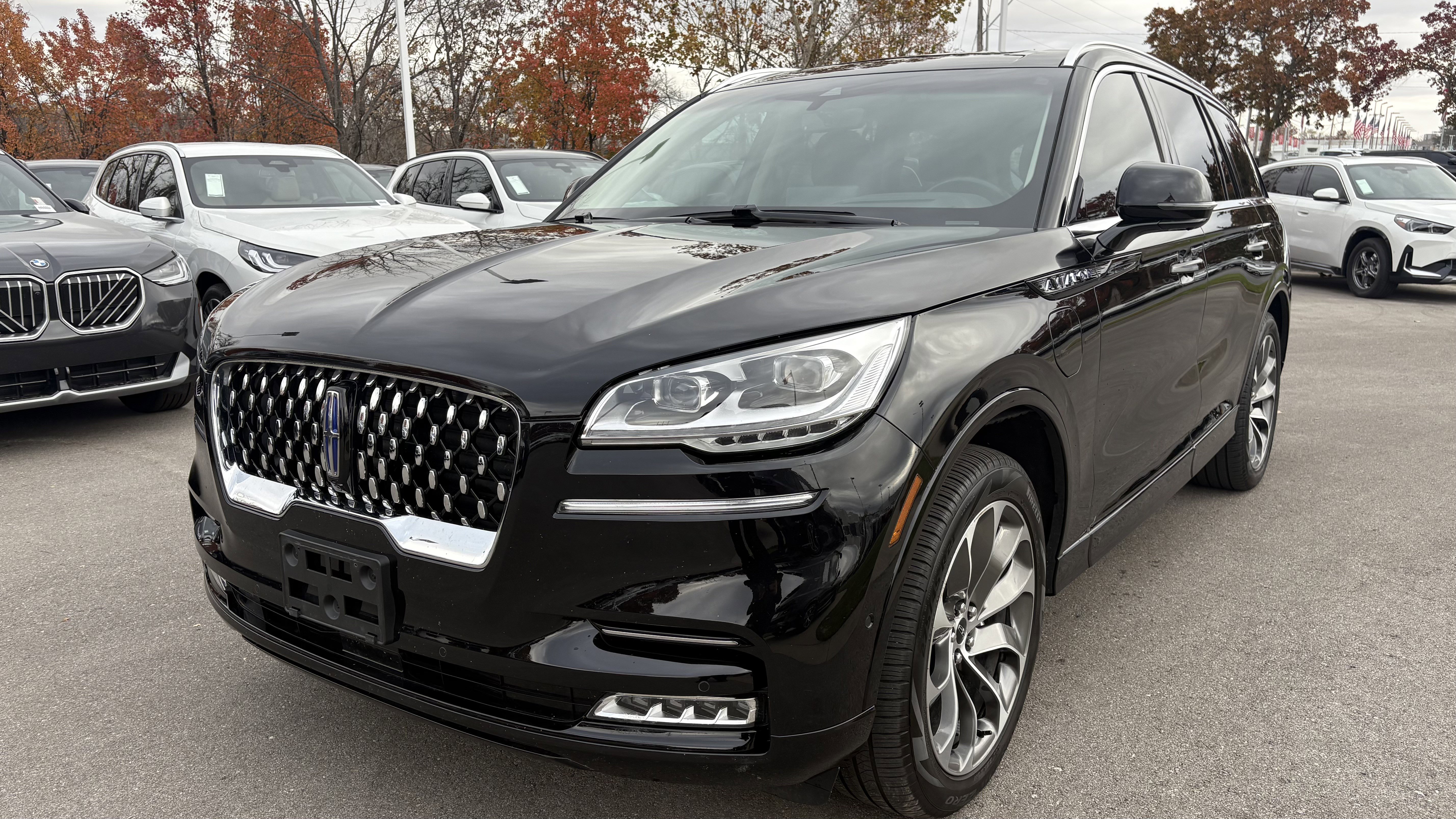 Used 2023 Lincoln Aviator Grand Touring w/ Equipment Group 301A image 5