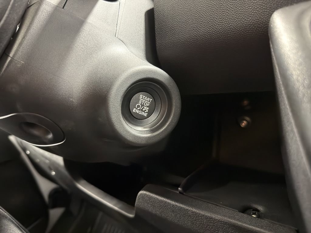 Used 2025 RAM ProMaster 2500 w/ Convenience Group image 22