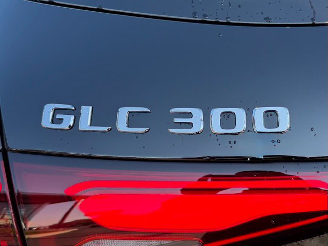 Used 2026 Mercedes-Benz GLC 300 4MATIC image 9
