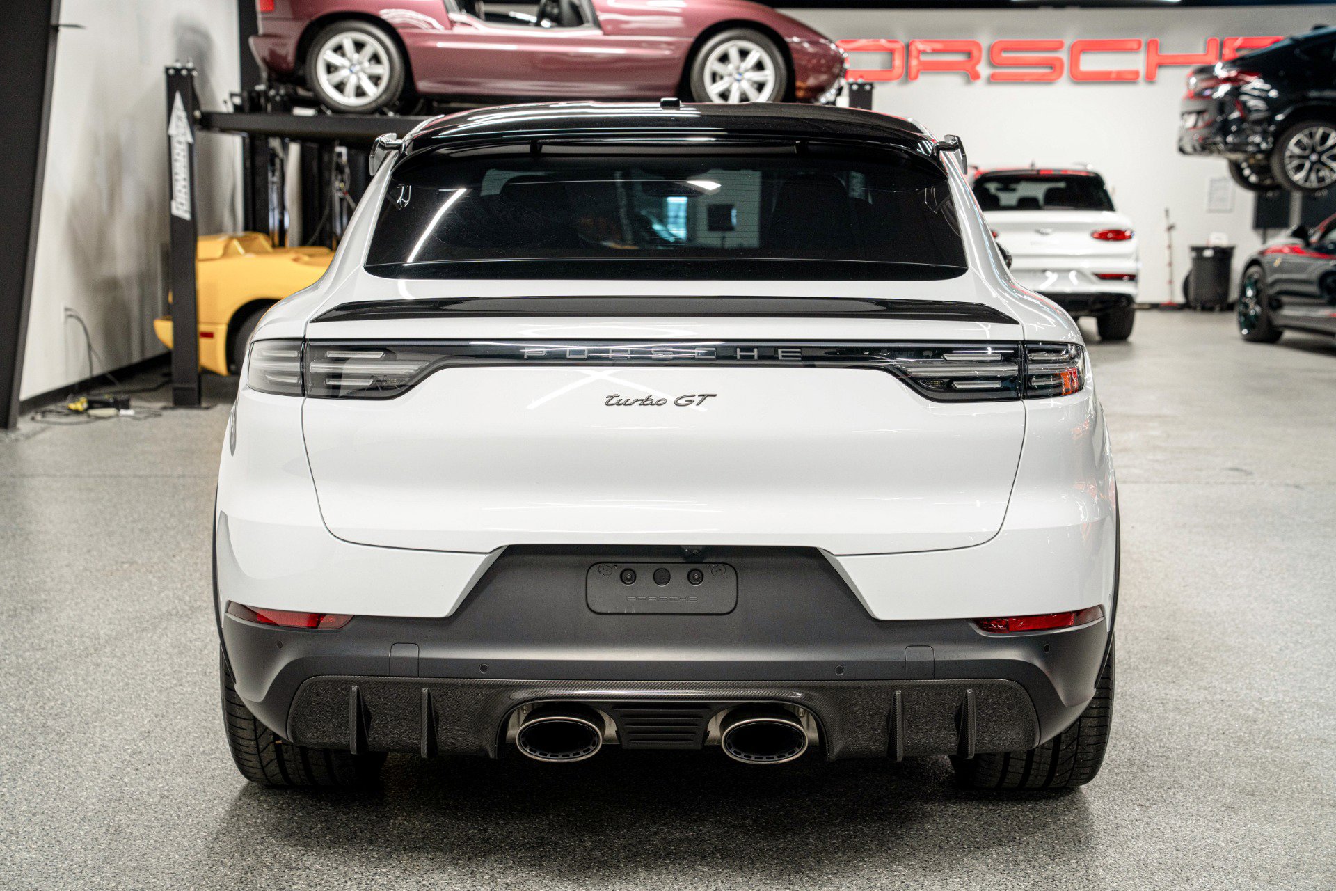 Used 2023 Porsche Cayenne Turbo GT image 7