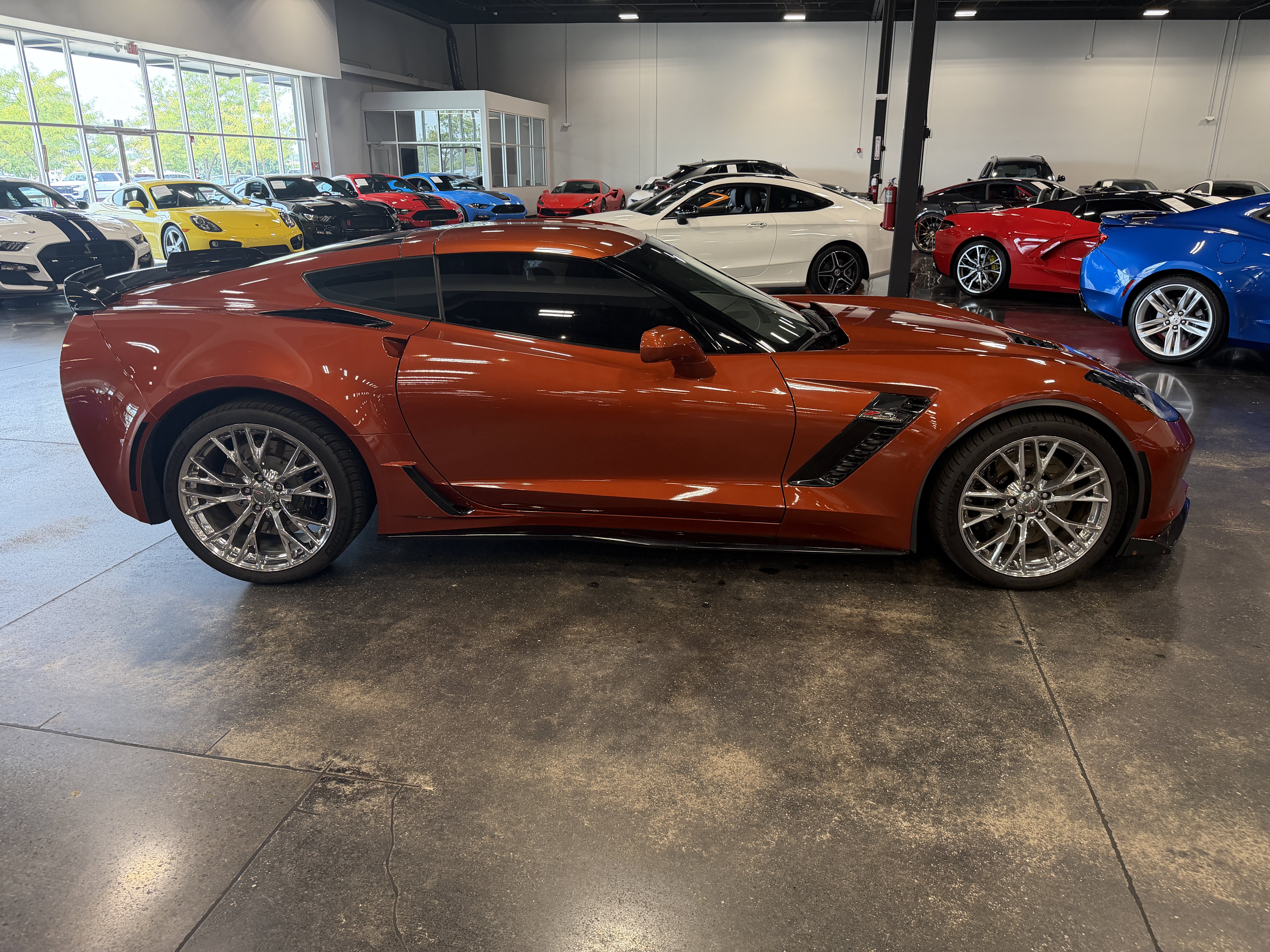Used 2016 Chevrolet Corvette Z06 w/ 3LZ Preferred Equipment Group RWD image 8