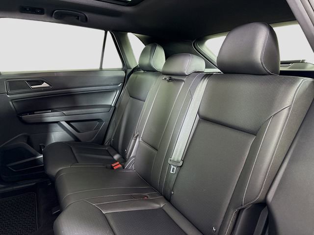 Used 2020 Volkswagen Atlas Cross Sport SE image 25