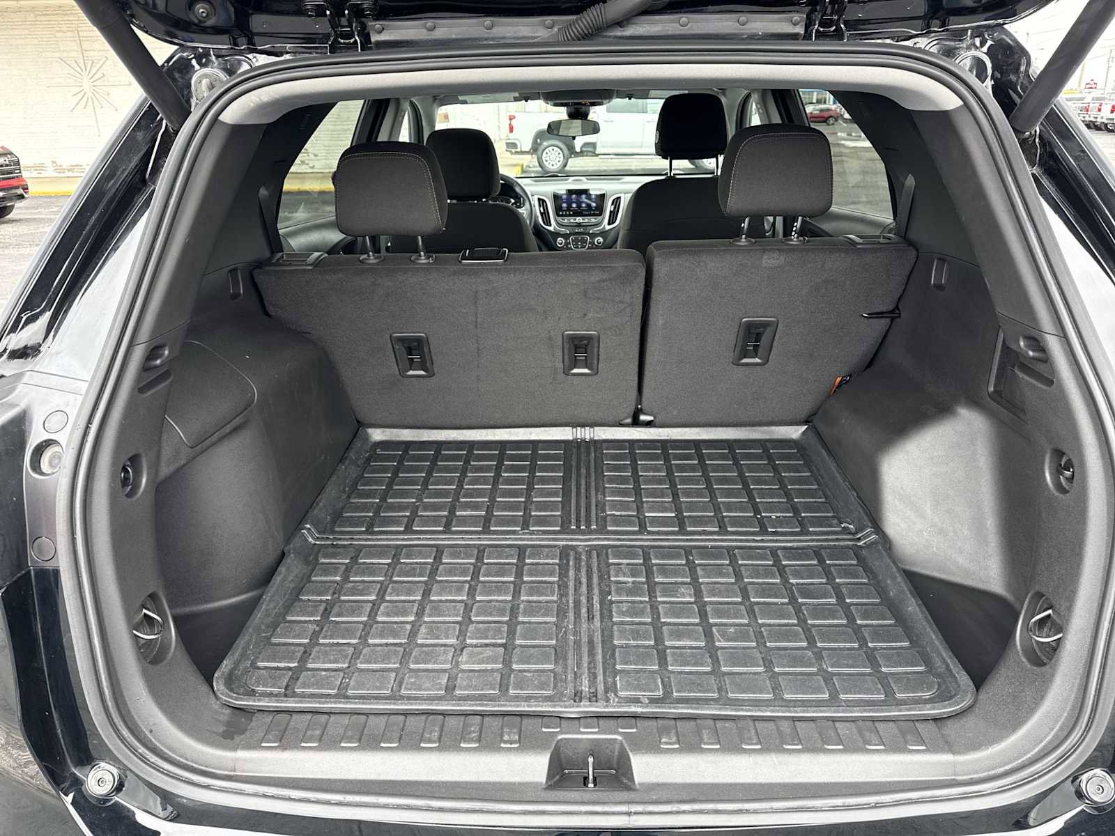 Certified 2024 Chevrolet Equinox LT FWD image 19