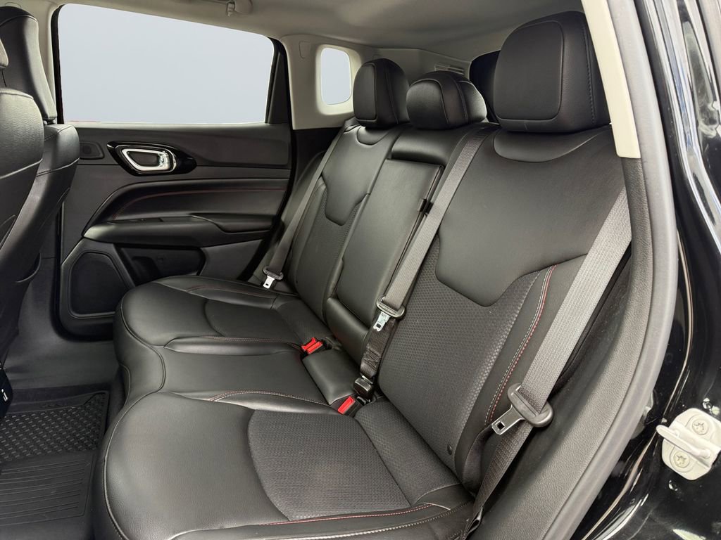 Used 2022 Jeep Compass Trailhawk w/ Sun and Sound Group image 13