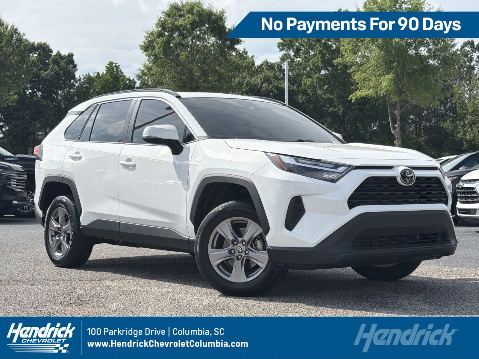 Used 2023 Toyota RAV4 XLE w/ Convenience Package FWD image 1