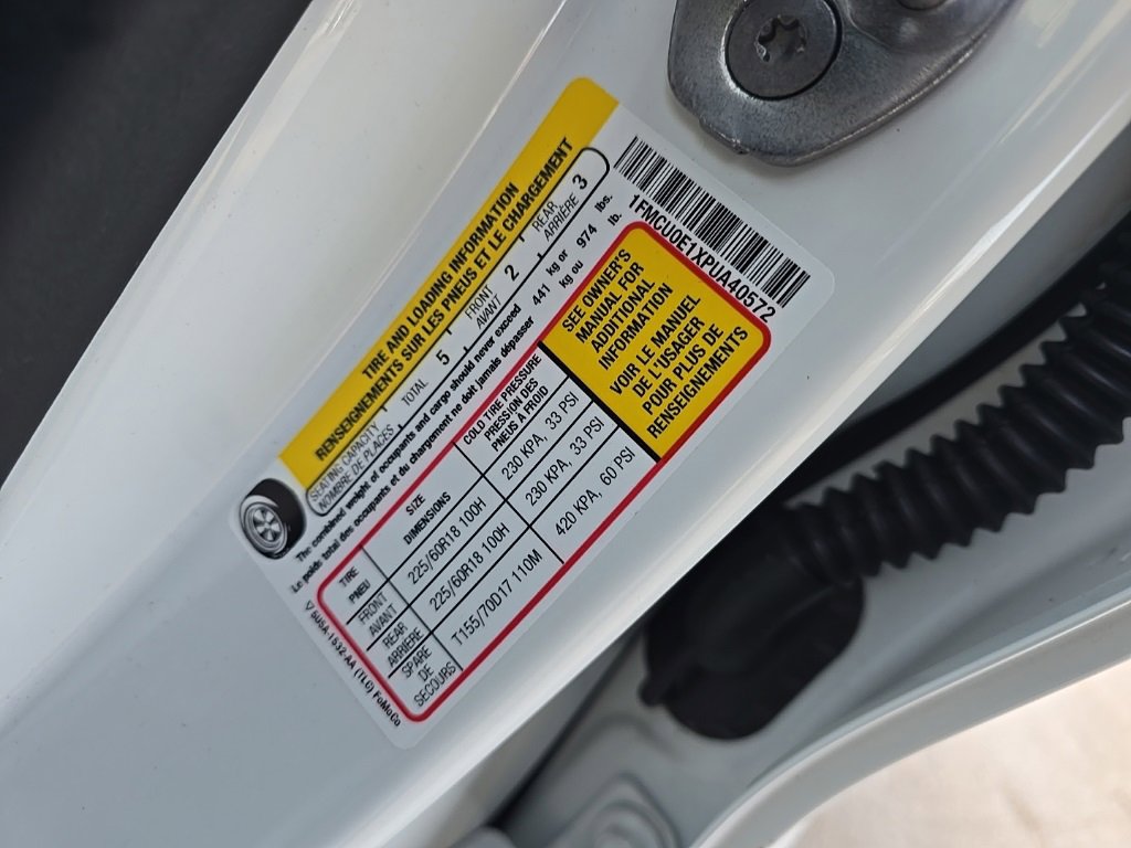 Used 2023 Ford Escape SE image 10