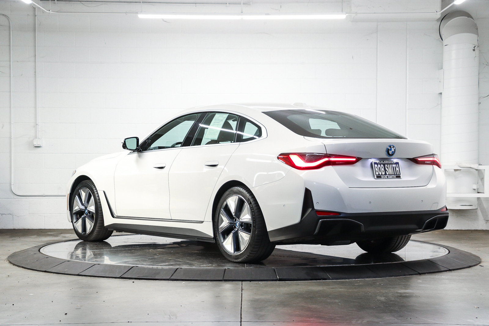 Certified 2023 BMW i4 eDrive40 w/ Parking Assistance Package RWD image 4