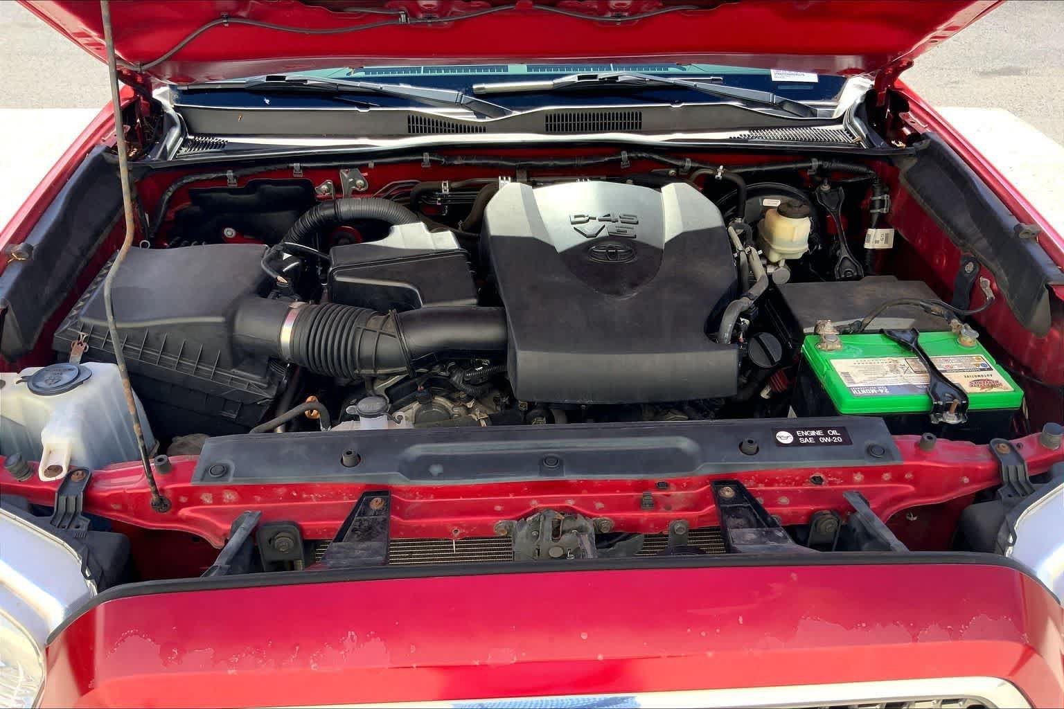 Used 2017 Toyota Tacoma TRD Sport RWD image 9
