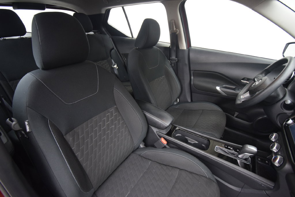 Used 2023 Nissan Kicks SV FWD image 13