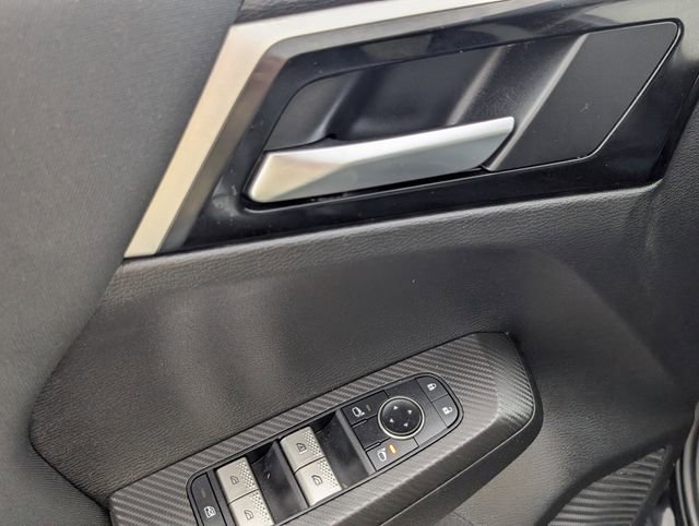 Used 2024 Mitsubishi Outlander ES image 16