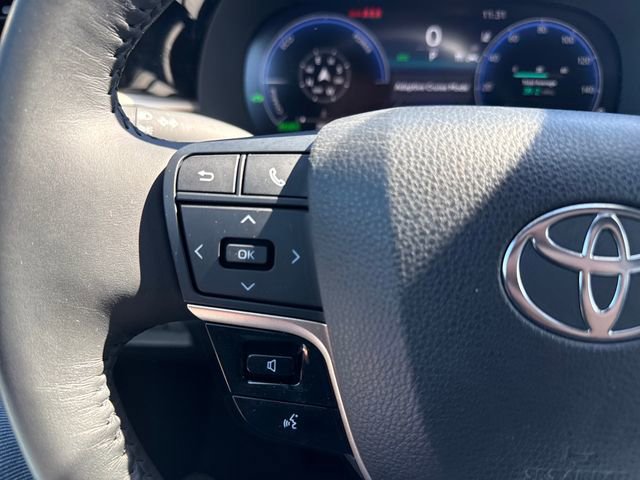 Used 2023 Toyota Crown XLE image 24