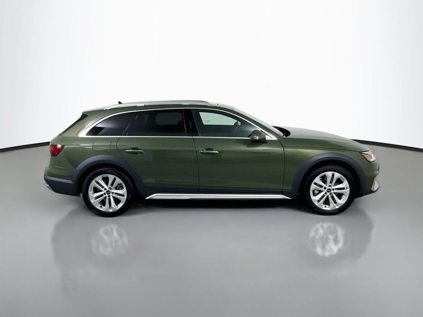Certified 2023 Audi A4 2.0T allroad Premium Plus w/ Premium Plus Package AWD/4WD image 8
