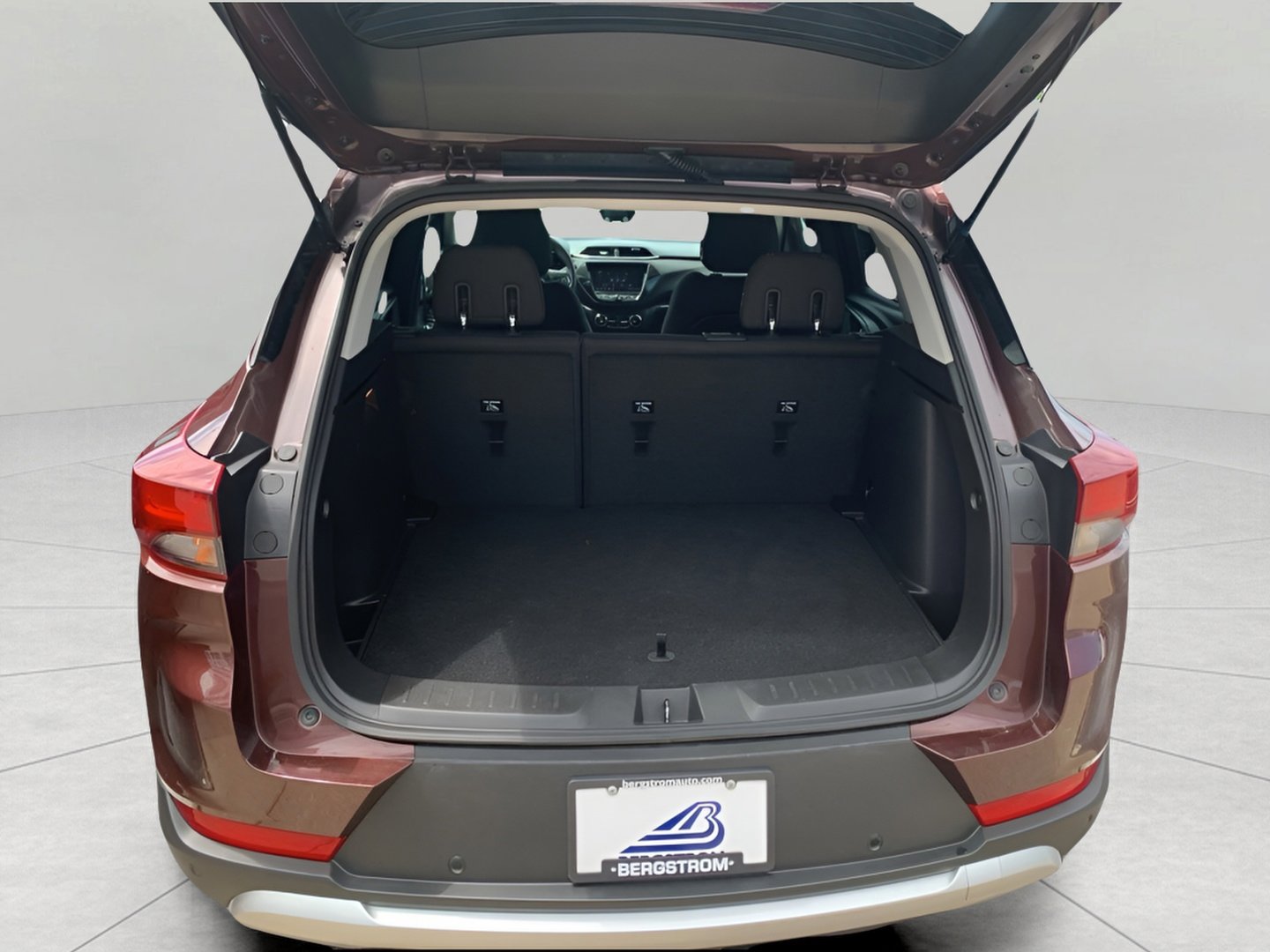 Certified 2022 Chevrolet TrailBlazer LT w/ Convenience Package FWD image 24