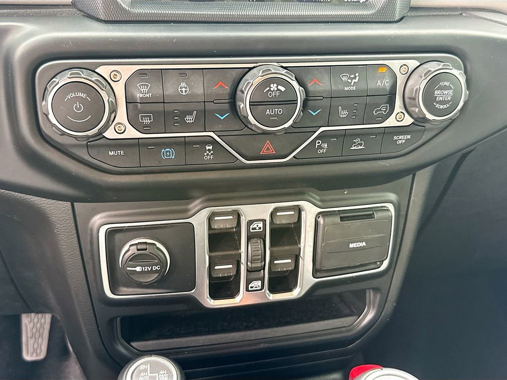 Used 2021 Jeep Wrangler Unlimited Sahara image 17