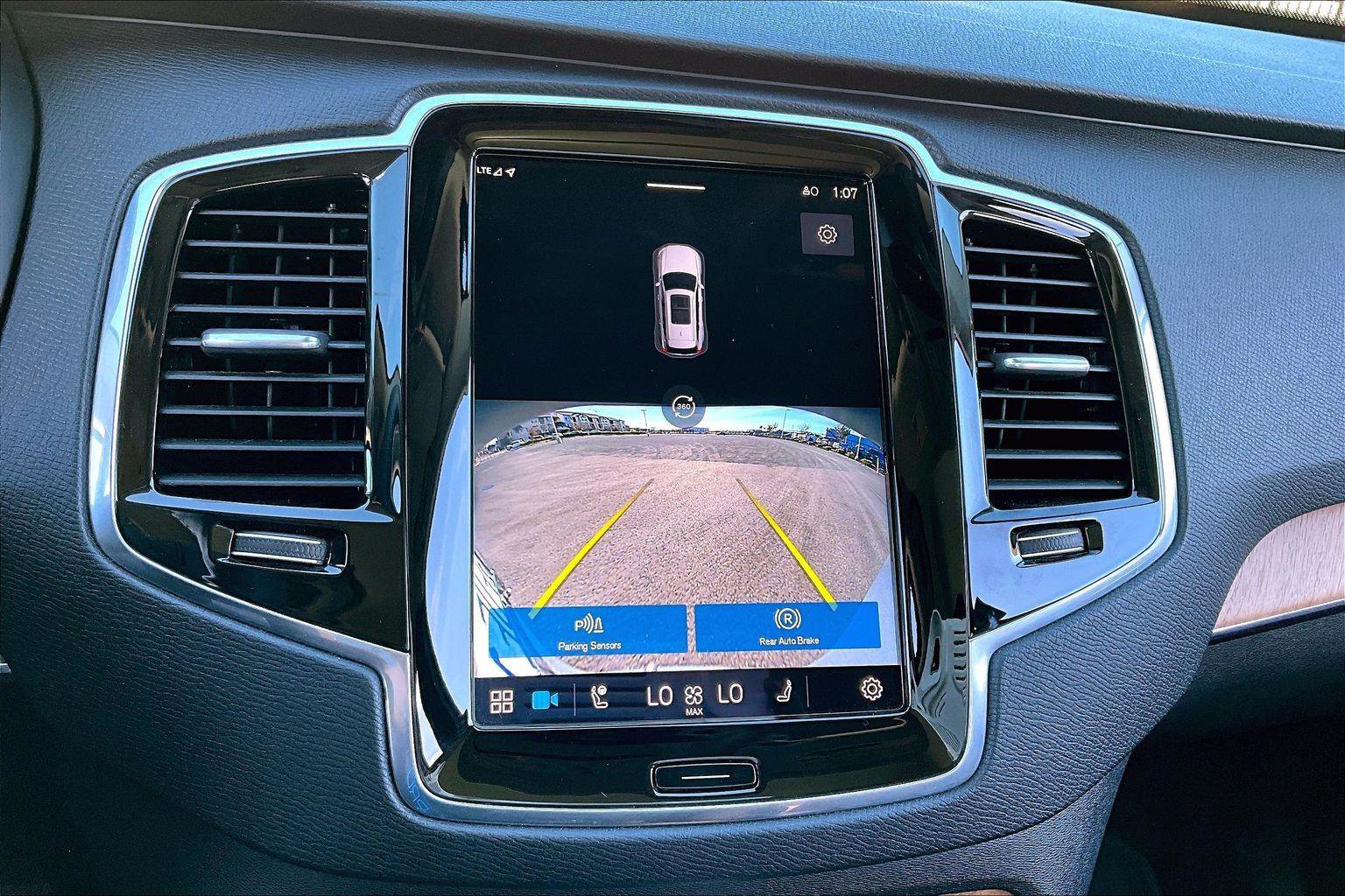 Used 2023 Volvo XC90 T8 Plus w/ Protection Package Premier image 20